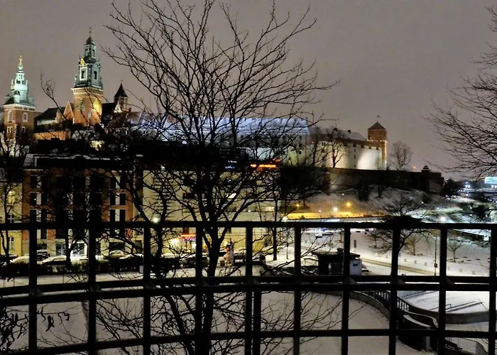 Castle View Boutique *